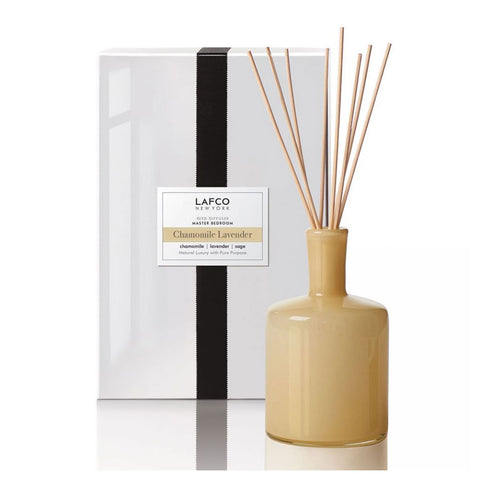 LAFCO CHAMOMILE LAVENDER SIGNATURE REED DIFFUSER + FILL ( +16 REEDS)